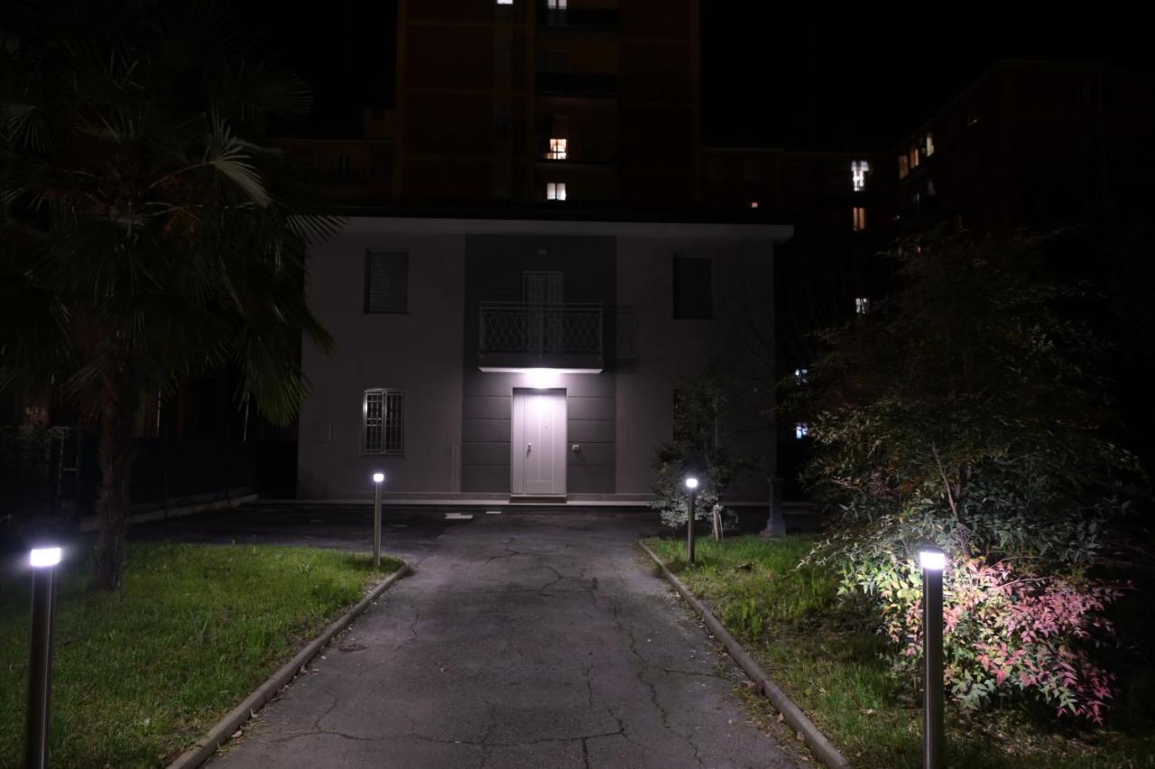 Grigio Perla Panigale, Villetta Con Giardino E Parcheggio Privato Fino A Tre Posti Auto - Un Oasi Di Tranqullita Bologna Ngoại thất bức ảnh