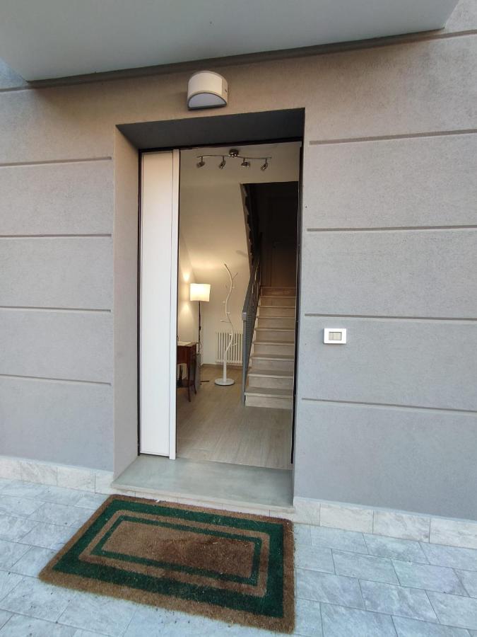 Grigio Perla Panigale, Villetta Con Giardino E Parcheggio Privato Fino A Tre Posti Auto - Un Oasi Di Tranqullita Bologna Ngoại thất bức ảnh